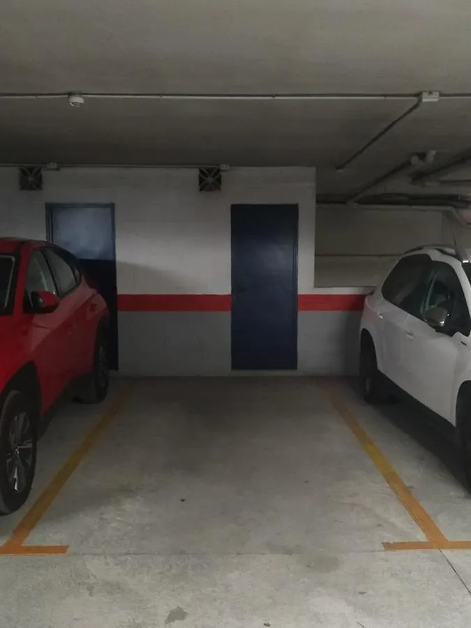 Malaga Yellow Duplex Free Parking And Terrace 0*,